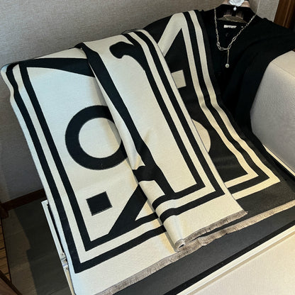 It Looks Good When You Hang It Casually, High-end Feeling, Full Of Black Shawl For Women